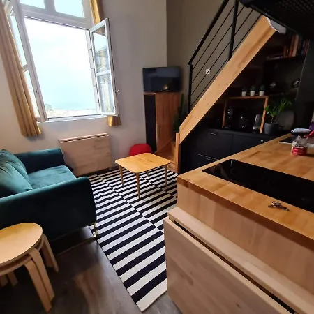 Studio Duplex Dans De Standing Avec Piscine, Vue Sur Mer * لو كروازيك