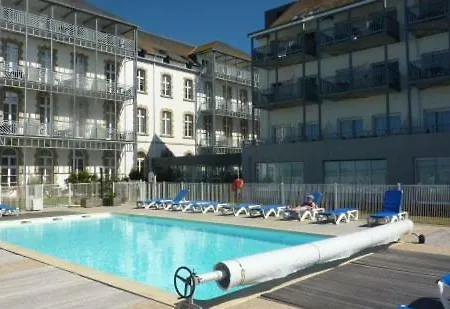 Studio Duplex Dans De Standing Avec Piscine, Vue Sur Mer *